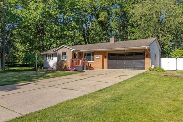 1358 Flamingo Street, Wixom, MI 48393