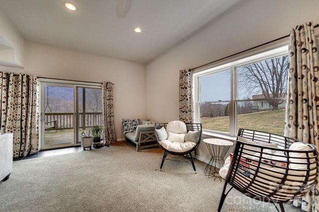 262 Sams Trail, Waynesville, NC 28786