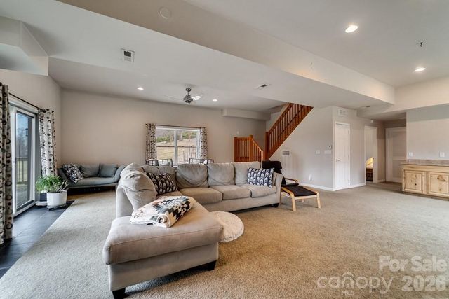 262 Sams Trail, Waynesville, NC 28786