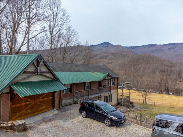 262 Sams Trail, Waynesville, NC 28786