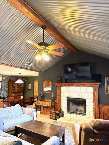 880 County Road 3100, Kempner, TX 76539