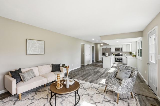 1985 Fox 1985 Fox, Troy, OH 45373