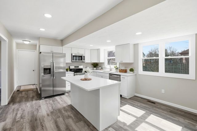 1985 Fox 1985 Fox, Troy, OH 45373