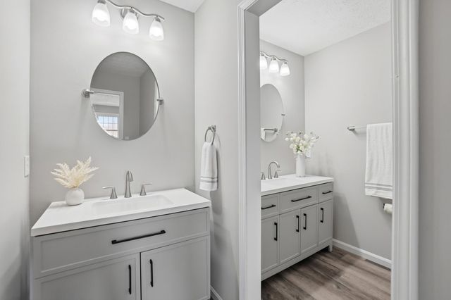 1985 Fox 1985 Fox, Troy, OH 45373