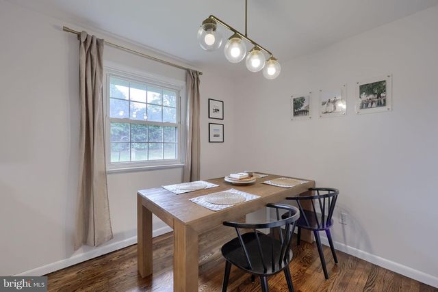 1602 VISTA RD, Lancaster, PA 17601
