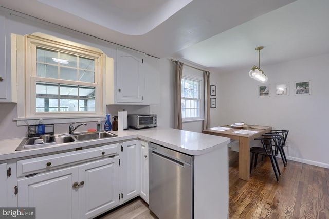 1602 VISTA RD, Lancaster, PA 17601