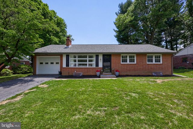 1602 VISTA RD, Lancaster, PA 17601