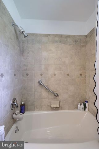 1602 VISTA RD, Lancaster, PA 17601