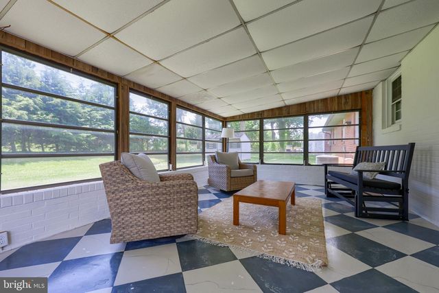 1602 VISTA RD, Lancaster, PA 17601