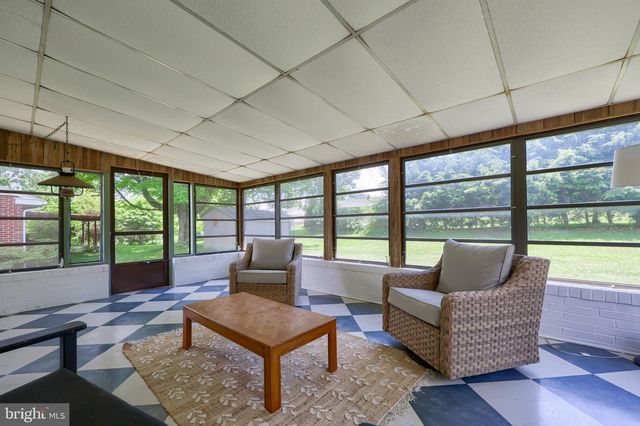 1602 VISTA RD, Lancaster, PA 17601