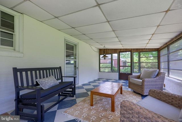 1602 VISTA RD, Lancaster, PA 17601
