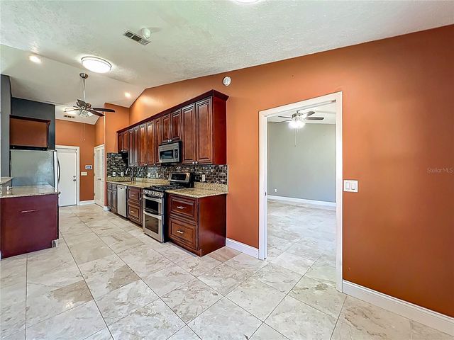 1205 FOREST CIRCLE, Altamonte Springs, FL 32714