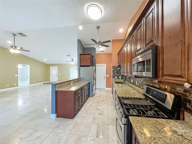 1205 FOREST CIRCLE, Altamonte Springs, FL 32714