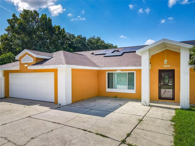 1205 FOREST CIRCLE, Altamonte Springs, FL 32714