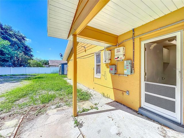 1205 FOREST CIRCLE, Altamonte Springs, FL 32714