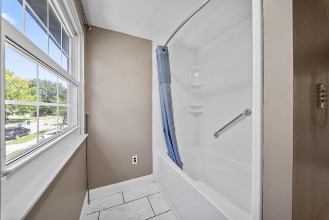 6312 Emberwood Road, Dublin, OH 43017