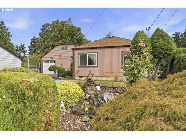 11833 Se ASH St, Portland, OR 97216
