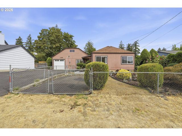 11833 Se ASH St, Portland, OR 97216