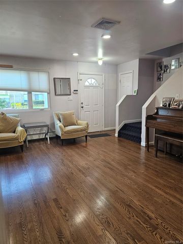 1710 Brookhaven Avenue, Far Rockaway, NY 11691