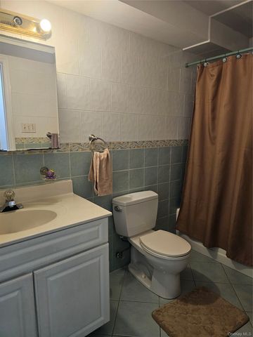 1710 Brookhaven Avenue, Far Rockaway, NY 11691