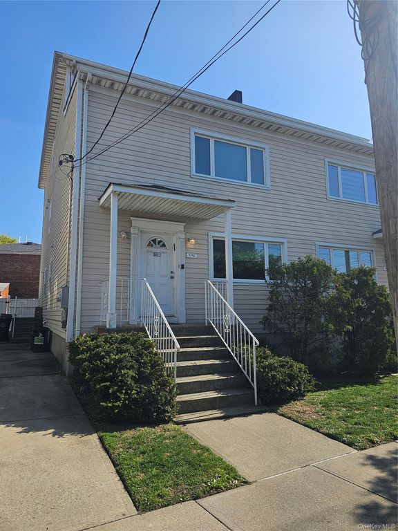 1710 Brookhaven Avenue, Far Rockaway, NY 11691