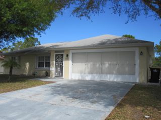 171 Americana Boulevard NE, Palm Bay, FL 32907