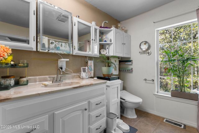 9266 N Pine Drive, Pass Christian, MS 39571