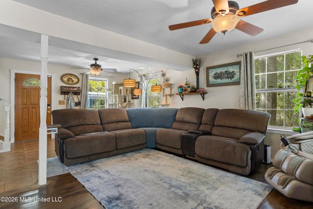 9266 N Pine Drive, Pass Christian, MS 39571