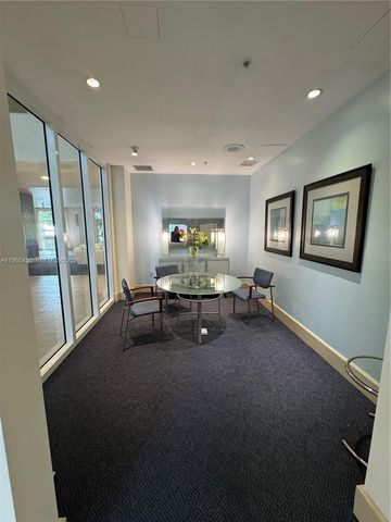 2001 Biscayne Blvd 2621, Miami, FL 33137