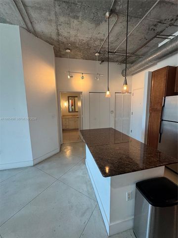 2001 Biscayne Blvd 2621, Miami, FL 33137