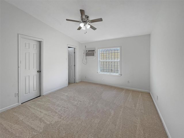 11914 Kingslake Forest Drive, Houston, TX 77044