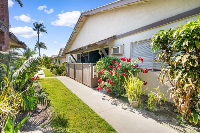 9166 Cerritos Avenue 48, Anaheim, CA 92804