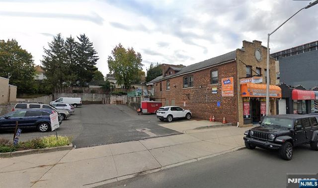 508 Broad Avenue, Ridgefield, NJ 07657