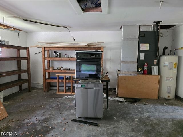 4756 Skates CIR, Fort Myers, FL 33905