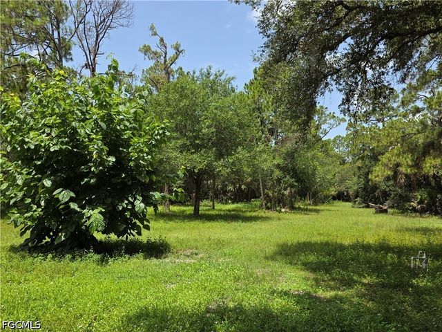 4756 Skates CIR, Fort Myers, FL 33905