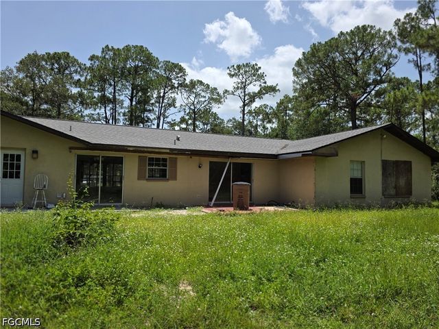 4756 Skates CIR, Fort Myers, FL 33905