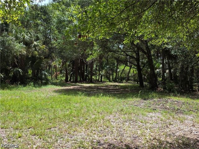 4756 Skates CIR, Fort Myers, FL 33905