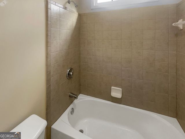 5675 Coopers Glen Court SW, Mableton, GA 30126