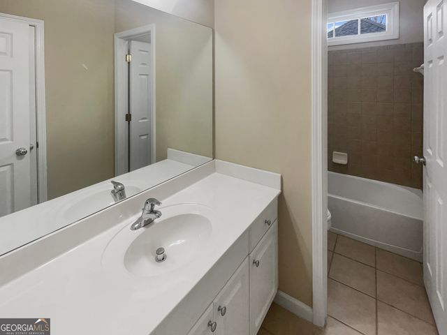 5675 Coopers Glen Court SW, Mableton, GA 30126