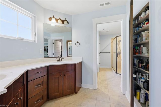 1041 Scenic BLVD, Chesapeake, VA 23322