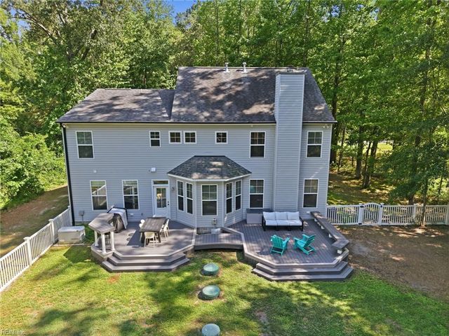 1041 Scenic BLVD, Chesapeake, VA 23322