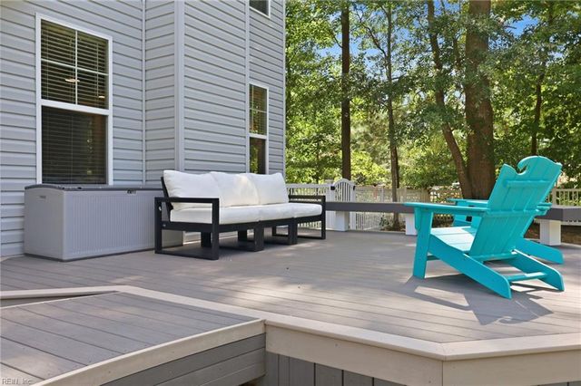 1041 Scenic BLVD, Chesapeake, VA 23322