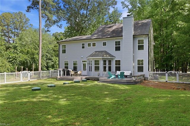 1041 Scenic BLVD, Chesapeake, VA 23322
