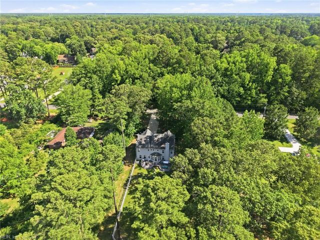 1041 Scenic BLVD, Chesapeake, VA 23322