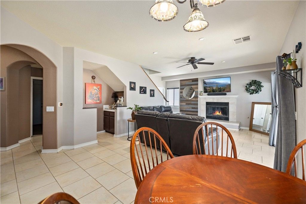 Image 19 of property listing at 44235 Westridge, Lancaster, CA 93536