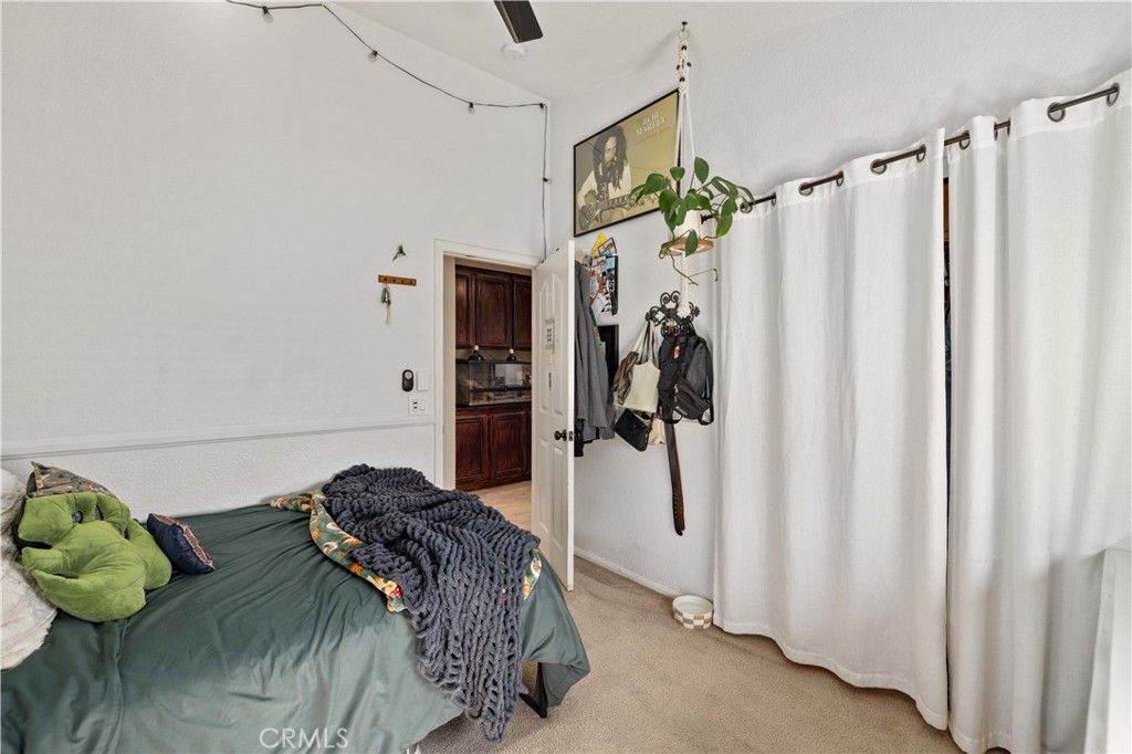 Image 33 of property listing at 44235 Westridge, Lancaster, CA 93536