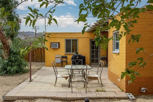 6155 Cahuilla, 29 Palms, CA 92277