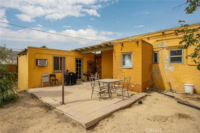 6155 Cahuilla, 29 Palms, CA 92277