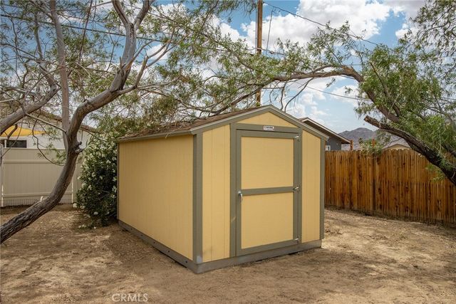 6155 Cahuilla, 29 Palms, CA 92277