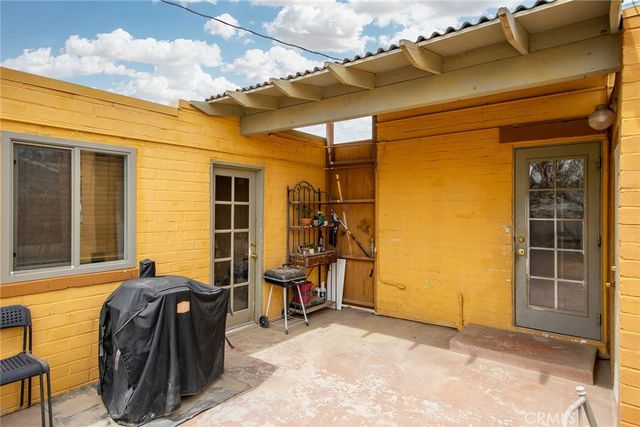 6155 Cahuilla, 29 Palms, CA 92277